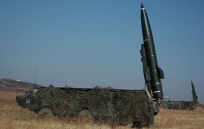 Tên lửa đạn đạo chiến thuật của Lục quân Nga tham gia tập trận